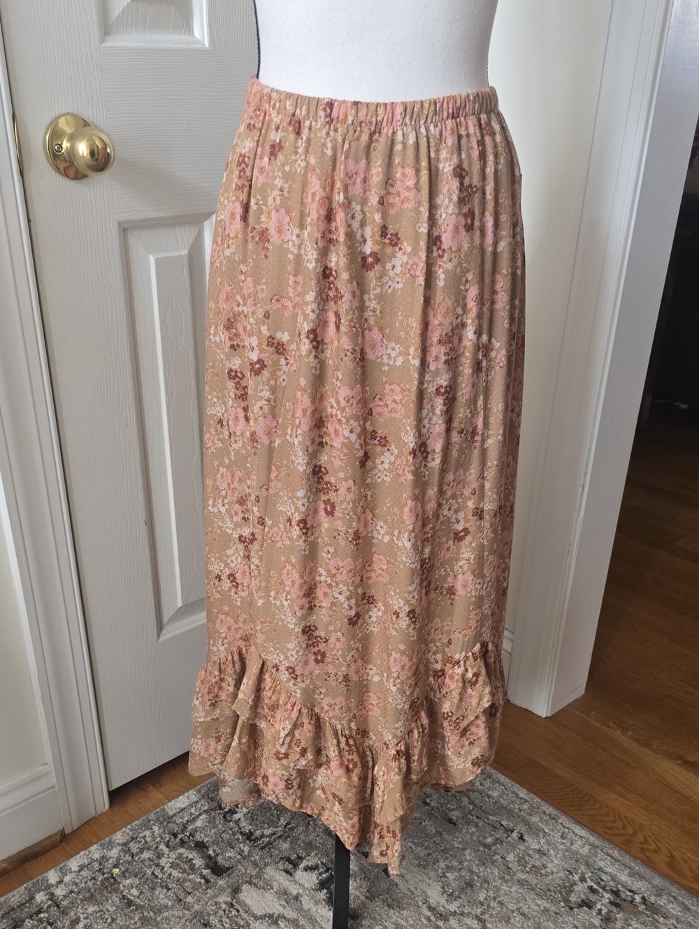 Arizona Jean Co Womens Juniors Floral High-Low Skirt in Beige & Pink Size Medium